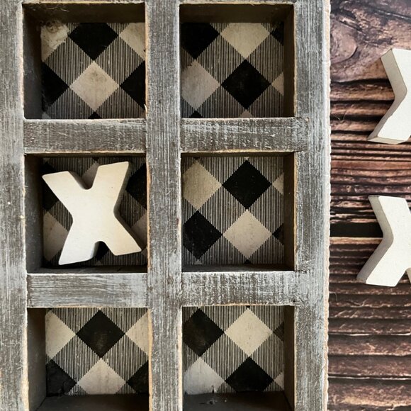 Wood Tic Tac Toe Decorative Game / 6"x6"x.5" / Buffalo Check / Table Game - Picture 4 of 5